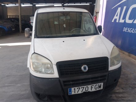 Vehiculo en el desguace: FIAT DOBLO Furgoneta/monovolumen (223_) 1.3 D Multijet