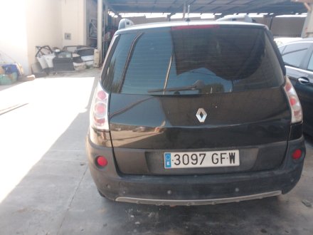 Vehiculo en el desguace: RENAULT SCÉNIC II (JM0/1_) 1.6 16V (JM1R)
