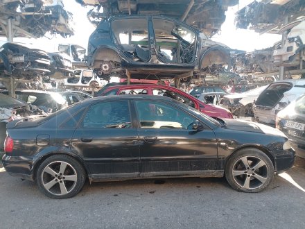 Vehiculo en el desguace: AUDI A4 B5 Avant (8D5) 1.9 TDI