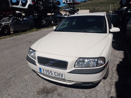 Vehiculo en el desguace: VOLVO S80 I (184) 2.4