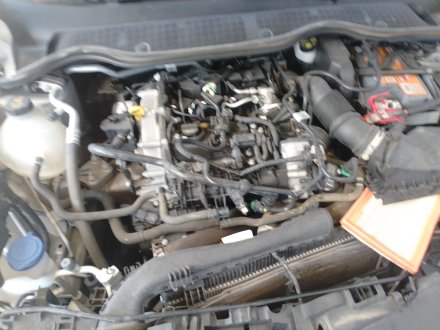 Vehiculo en el desguace: FORD FIESTA VII (HJ, HF) 1.0 EcoBoost