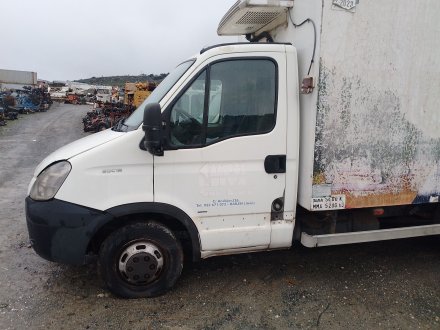 Vehiculo en el desguace: IVECO DAILY IV Caja/Chasis 50C18