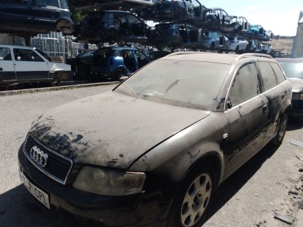 Vehiculo en el desguace: AUDI A4 B6 Avant (8E5) 2.0 FSI