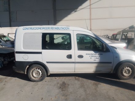 Vehiculo en el desguace: OPEL COMBO Tour 1.7 DTI 16V