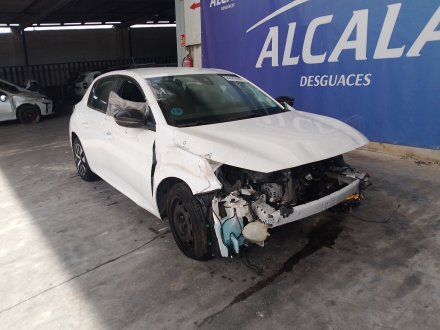 Vehiculo en el desguace: PEUGEOT 208 *