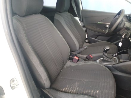 Vehiculo en el desguace: PEUGEOT 208 *