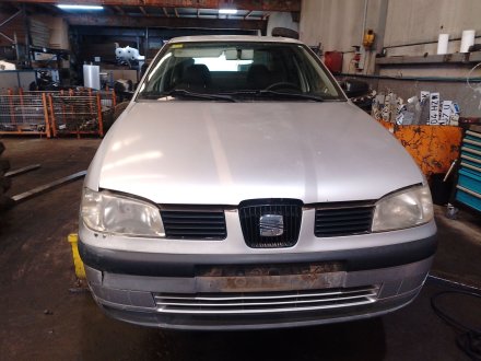 Vehiculo en el desguace: SEAT CORDOBA (6K1, 6K2) 1.4 i