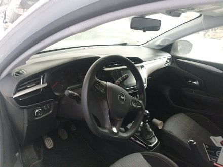 Vehiculo en el desguace: OPEL CORSA F (P2JO) 1.5 (68)