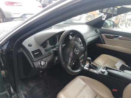 Vehiculo en el desguace: MERCEDES-BENZ CLASE C (W204) C 220 CDI (204.008)