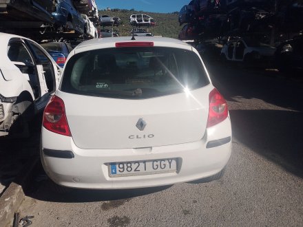Vehiculo en el desguace: RENAULT CLIO III (BR0/1, CR0/1) 1.5 dCi (C/BR0G, C/BR1G)