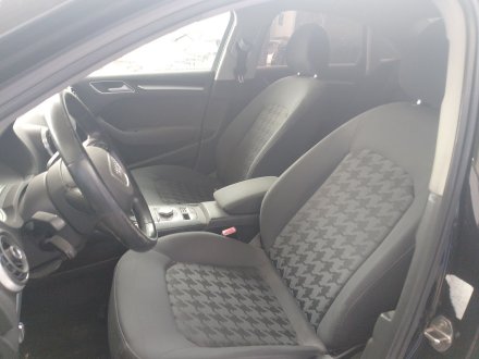 Vehiculo en el desguace: AUDI A3 Limousine (8VS, 8VM) 1.6 TDI