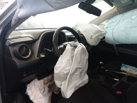 Vehiculo en el desguace: TOYOTA RAV 4 IV (_A4_) 2.0 D (ALA40_)