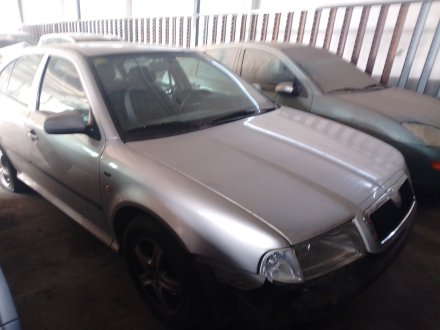 Vehiculo en el desguace: SKODA OCTAVIA I (1U2) 1.9 TDI