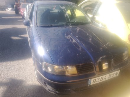 Vehiculo en el desguace: SEAT LEON (1M1) 1.6 16 V