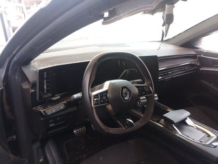 Vehiculo en el desguace: RENAULT AUSTRAL TCe 140