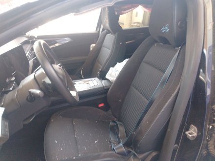 Vehiculo en el desguace: RENAULT AUSTRAL TCe 140