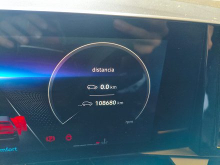 Vehiculo en el desguace: RENAULT AUSTRAL TCe 140
