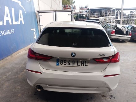 Vehiculo en el desguace: BMW 1 (F40) 118 i