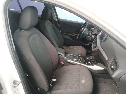 Vehiculo en el desguace: BMW 1 (F40) 118 i