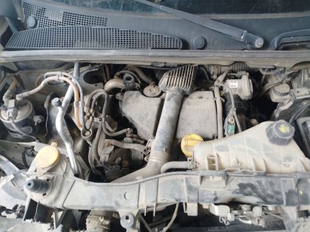 Vehiculo en el desguace: RENAULT KANGOO / GRAND KANGOO II (KW0/1_) 1.5 dCi 75 (KW07, KW10, KW04)