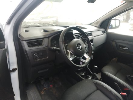 Vehiculo en el desguace: RENAULT EXPRESS Furgoneta/monovolumen 1.5 Blue dCi 95 (F6AB)