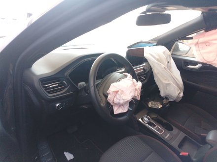 Vehiculo en el desguace: FORD KUGA III (DFK) 2.0 TDCi