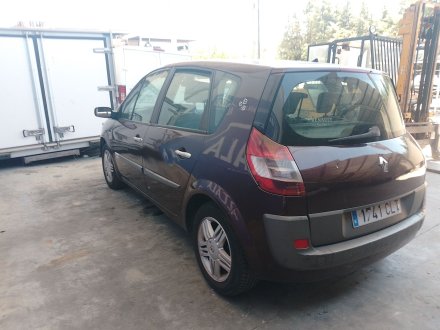 Vehiculo en el desguace: RENAULT SCÉNIC II (JM0/1_) 1.9 dCi (JM0G, JM12, JM1G, JM2C)