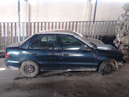 Vehiculo en el desguace: HYUNDAI ACCENT Sedán (X-3) 1.5 i 12V
