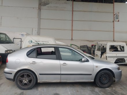 Vehiculo en el desguace: SEAT LEON (1M1) 1.6 16 V
