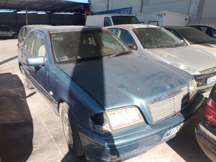 Vehiculo en el desguace: MERCEDES-BENZ CLASE C (W202) C 250 Turbo-D (202.128)