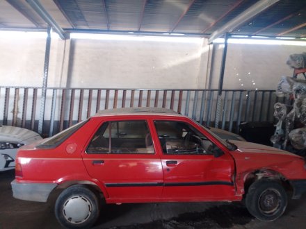 Vehiculo en el desguace: PEUGEOT 309 I (10C, 10A) 1.3
