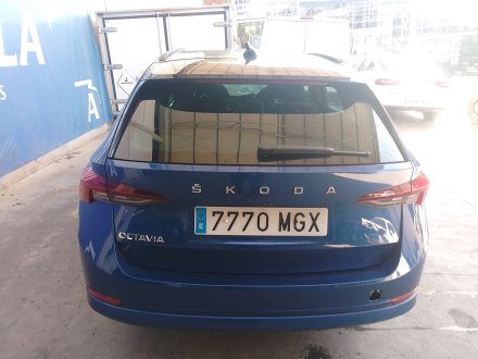 Vehiculo en el desguace: SKODA OCTAVIA IV Combi (NX5, PV5) 2.0 TDI