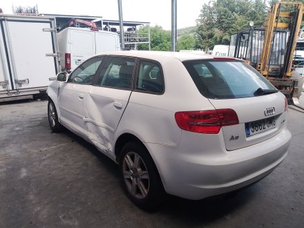 Vehiculo en el desguace: AUDI A3 Sportback (8PA) 2.0 TDI 16V