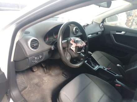 Vehiculo en el desguace: AUDI A3 Sportback (8PA) 2.0 TDI 16V
