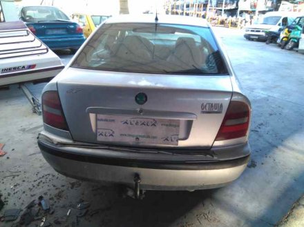 SKODA OCTAVIA BERLINA (1U2) 1.9 TDI Solution (81kW) DesguacesAlcala