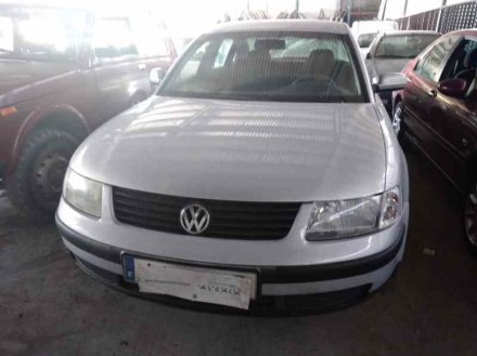 VOLKSWAGEN PASSAT BERLINA (3B2) Comfortline DesguacesAlcala