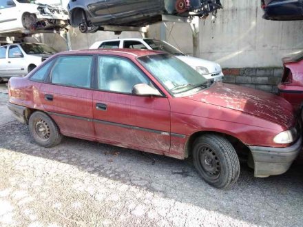 OPEL ASTRA F BERLINA Básico DesguacesAlcala