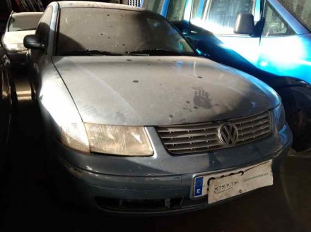 VOLKSWAGEN PASSAT BERLINA (3B2) Berlina DesguacesAlcala