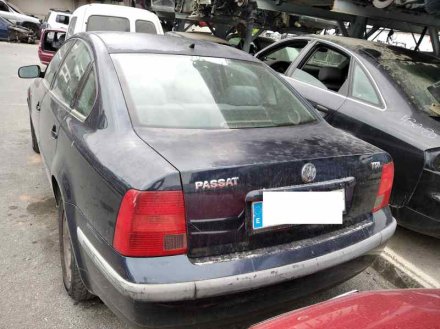 VOLKSWAGEN PASSAT BERLINA (3B2) Comfortline DesguacesAlcala