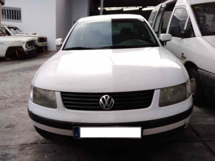 VOLKSWAGEN PASSAT BERLINA (3B2) Comfortline DesguacesAlcala