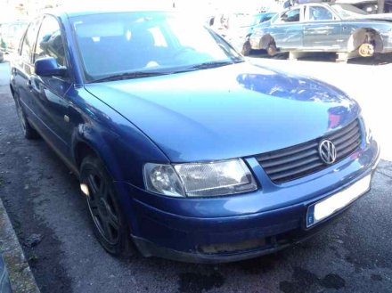 VOLKSWAGEN PASSAT BERLINA (3B2) V6 TDI Highline DesguacesAlcala