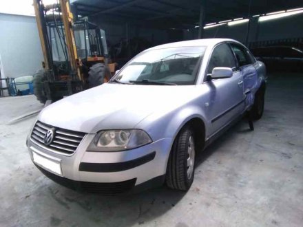 VOLKSWAGEN PASSAT BERLINA (3B3) Advance DesguacesAlcala