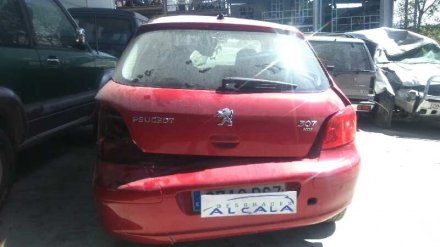 Vehiculo en el desguace: PEUGEOT 307 BERLINA (S2) X-Line