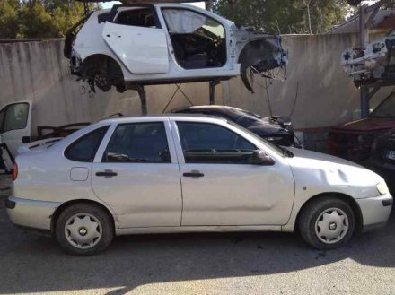 Vehiculo en el desguace: SEAT CORDOBA BERLINA (6K2) Stella