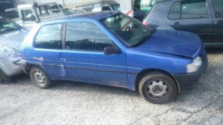 Vehiculo en el desguace: PEUGEOT 106 (S1) Kid