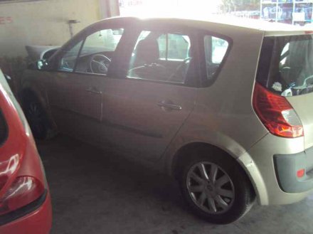 Vehiculo en el desguace: RENAULT SCENIC II Authentique