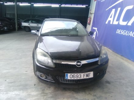 Vehiculo en el desguace: OPEL ASTRA H BERLINA 1.7 16V CDTI