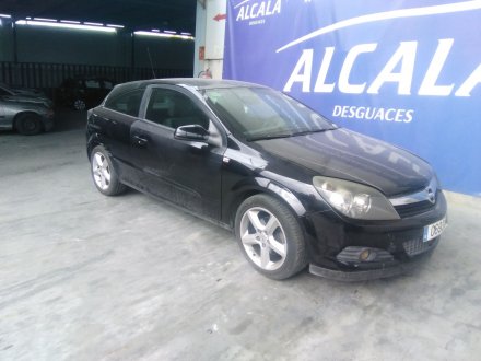 Vehiculo en el desguace: OPEL ASTRA H BERLINA 1.7 16V CDTI