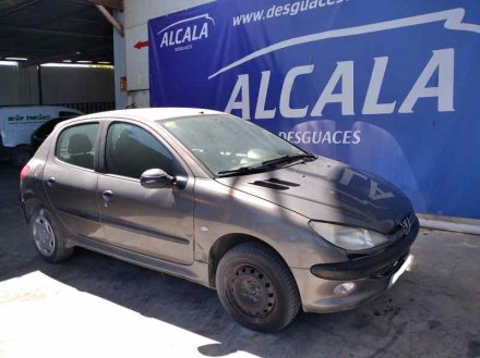 Vehiculo en el desguace: PEUGEOT 206 BERLINA XT