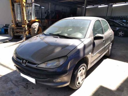 Vehiculo en el desguace: PEUGEOT 206 BERLINA XT